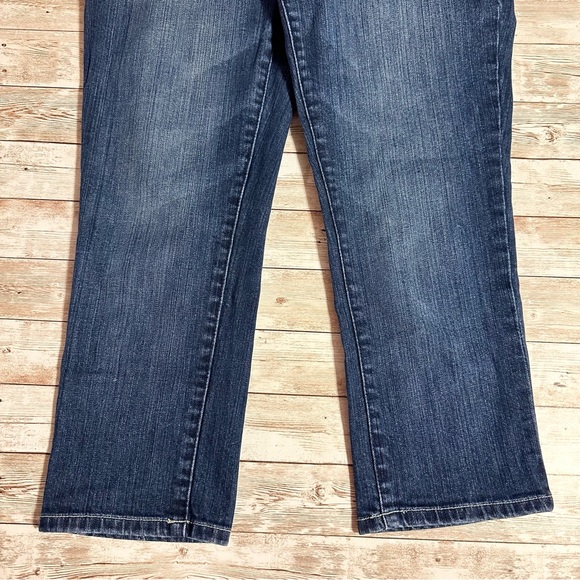 Aeropostale Low-Rise Capri Jeans - sz 9/10 - Picture 3 of 6